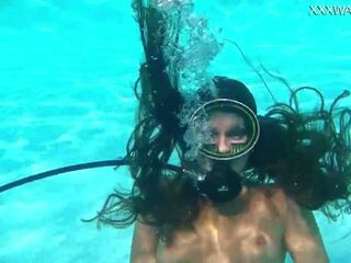 Nora shmandora onderwater dildo actie, seks video- 0f