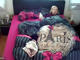 Hacked Ip Cam Mast in Bed, Free Xxx dirty clip video 75